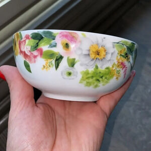 Mikasa Chloe small bowls. Set of 4